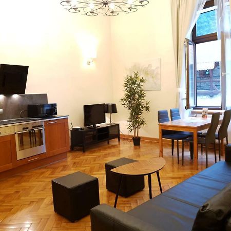 Aparthotel Old City Краків Екстер'єр фото