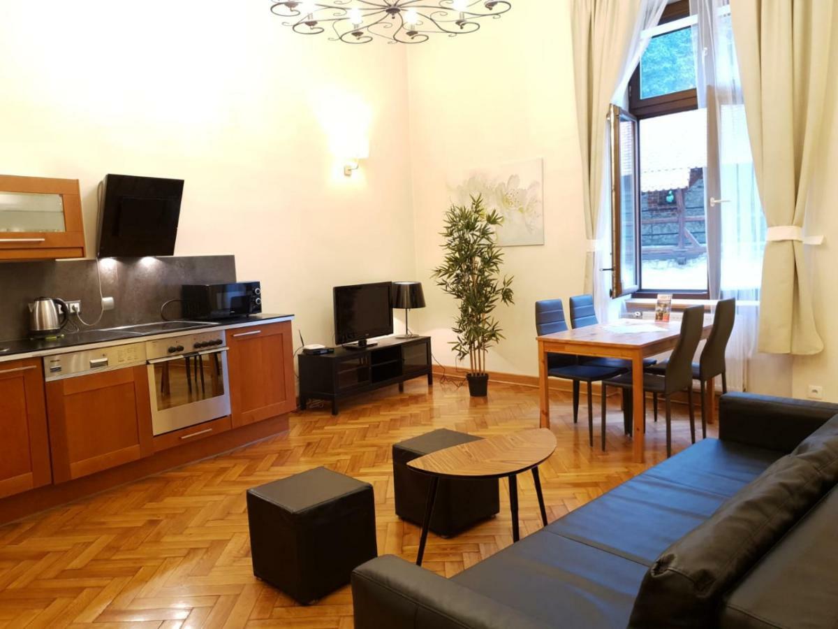 Aparthotel Old City Краків Екстер'єр фото